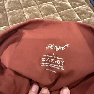 Sunzel Rust pocket Leggings